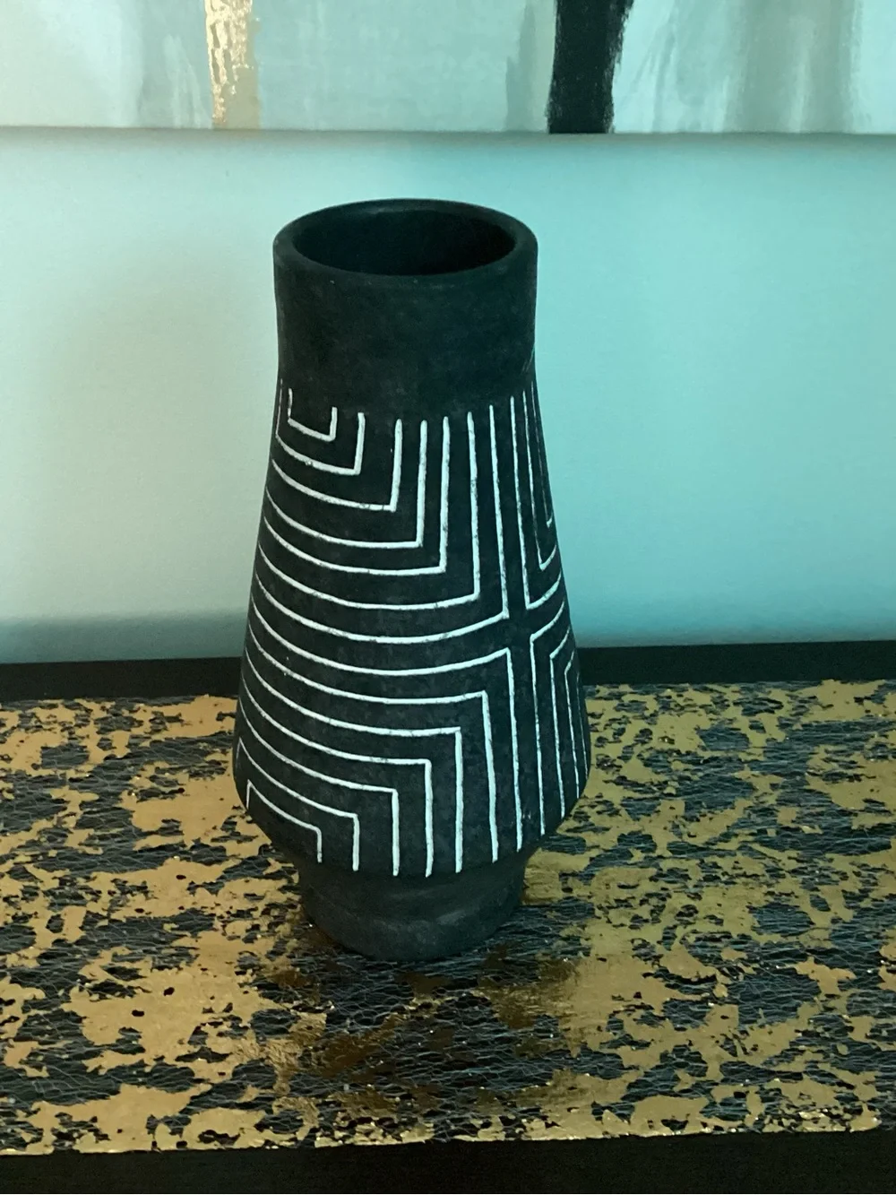 Source Unknown Black and White Geometric Ceramic Vase